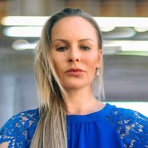 Meet your Posher, Leigh-anne